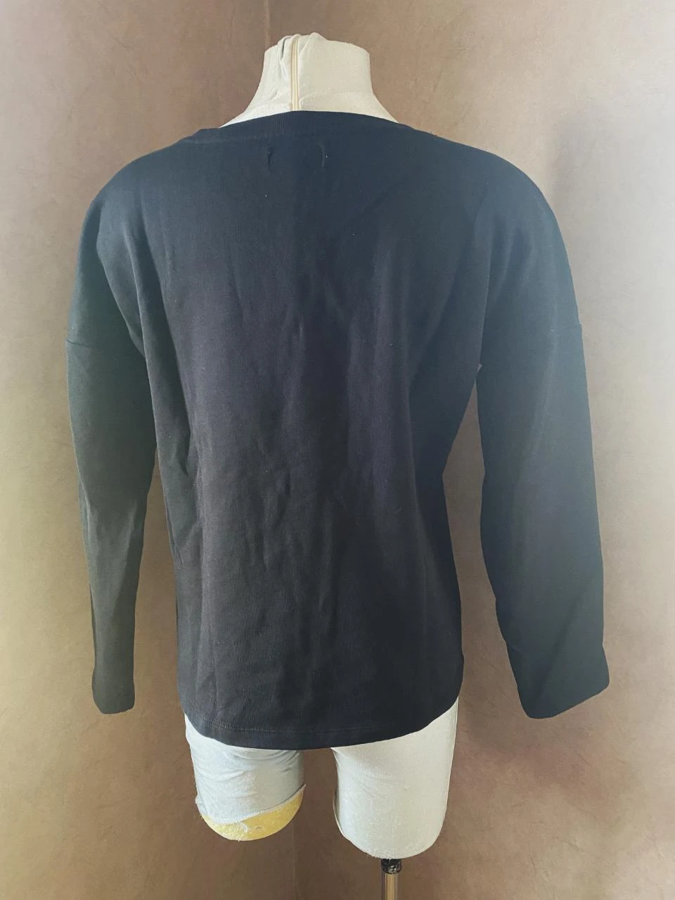 Light Sweat Only Size 36 Black Embroidered Flowers – 100% Cotton, Bohemian Chic Style – photo 4